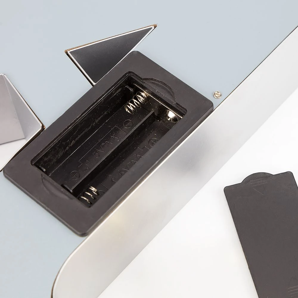 BLOWOUT Silver Marquee Light Letter 'C' LED Metal Sign (8 Inch, Battery Operated W/ Timer) 6 BLOWOUT Silver Marquee Light Letter 'C' LED Metal Sign (8 Inch, Battery Operated W/ Timer) - Image 4